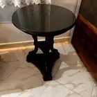 طاولة خشبي