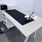 للبيع طاولة مكتب مع ادراج وكرسي