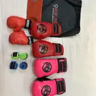 قفازات ملاكمة 9Rounds للنساء والرجال والأطفال مع الرباط وسير