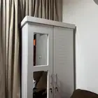 مخزن ملابس جديد