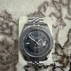 ساعه للبيع