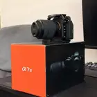 كاميرة سوني a7 iv مع عدسة وملحقات