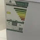 يوجد لدي فريزر للبيع