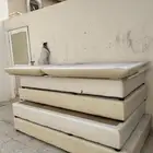 اربع سراير معا ثلاث إسفنجات وحده منهم طبيه بحاله ممتازه