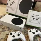 للبيع Xbox series S
