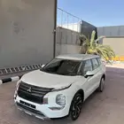 ميتسوبيشي اوتلاندر 2025 نص فل ب 112900 حصري عرض