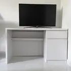 للبيع طاولة سيت اب مع شاشة الارطاوية