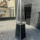 ادوات كوفي نظيفة جدا على الشرط