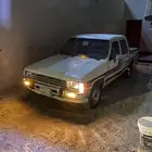 سلام عليكم اعرض لكم.هايلكس موديل 1987