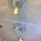 طاوله ونجفات نظيفه