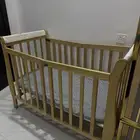 سرير للبيع ب100
