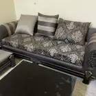 كنب نظيف على الشرط