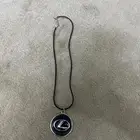 علامة لكزز علاقة مراية