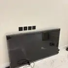شاشه من شركة TCL