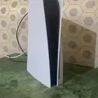 بلاستيشن 5 شرط يدتين مع جميع اغراضه