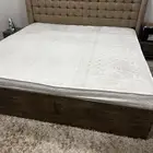 مرتبة   طاولة طعام