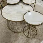 طاوله وسط كبيره مع طاوله خدمه اربع وطاوله استقباال