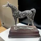 مجسمات مكتبية