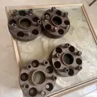 تباريز خمس مسامير تركب علا جميع السيارت