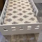 سرير أطفال   دولاب