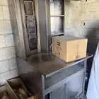 جهاز شاورما للبيع نظيف جدا وبسر طيب وثلاجة عرض حلويات نظيفه