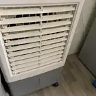 مكيف ومشايه للكبار السن والمصابين