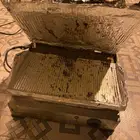 محمصة خبز تحتاج صيانة بسيطه للغطاء العلوي فقط