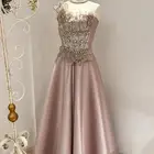 فساتين للبيع