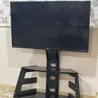 شاشة وحامل شاشة