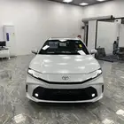 كامرى 2025 نص فل LE بنزين ابيض