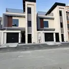 ادوار ارضيه بحوش تشطيب وتصميم مميز قرب المطار ونادي ضمك
