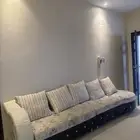 كنب نظيف ابيض ماجاه شي مخليه فتره عندي ولا احتاجه