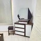 غرفة نوم و2 فرشات ب المساند والمتاكي شبه جديده استخدام شهر