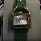 ساعة نسائية أنيقة من ماركة Fossil   فخامة تكم ل إطلالتك