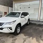 سياره عائليه لنقل المعلمات والمشاوير الخاصه