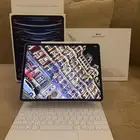 ايباد مع كامل الاكسسوارات IPad