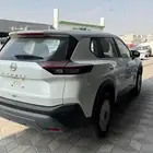 نيسان اكس تريل 7مقاعد دبل استاندر