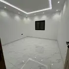 شقه 5 غرف حي المروة بالقرب من المطار وشارع حراء