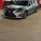 لكزس ES250 aa 2025 بسعر 183.000