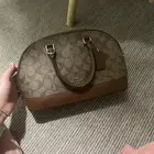 شنطة كوتش أصلي مستعمل