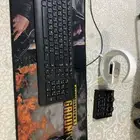 ماوس ومكسر و شاحن بشكل مرتب و ماوس باد و كيبورد