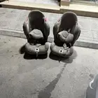 للبيع كرسي اطفال يركب في السيارة تحتاج غسيل البيع علي حالتها