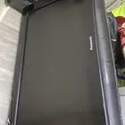 شاشه بانسونك صافيه فيها كسر بسيط في الاطار حد 100ريال