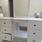 تسريحة بيضاء