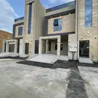 للبيع شقق ارضيه ورواف علويه احد رفيده حى النزهه