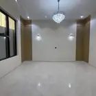 للبيع شقق ارضيه وعلويه بسطح ومصعد جاهز من 480 الف