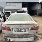 قطع غيار لكزس is 300 موديل 2006 فل كامل البيع قطع غيار فقط