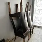 6 كراسي جلد قواعدهم خشب سعر 500 ريال