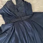 فستان نظيف وجديد بدون عيوب