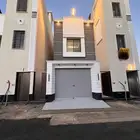 للبيع فيلا روف مع ملحق حى الراقى خميس مشيط780 الف